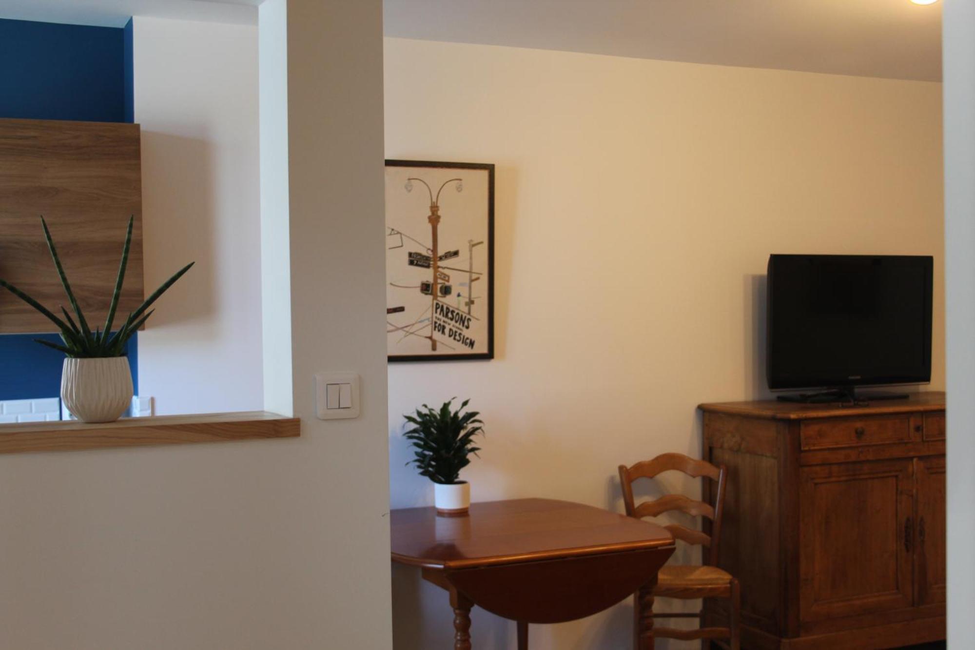 Comfortable Village Apartment In Barbieres With Access To Large Garden With Beautiful Views Екстериор снимка
