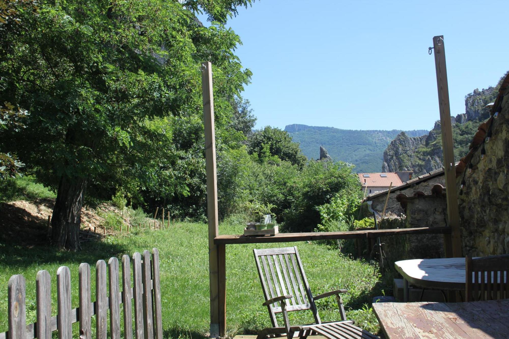 Comfortable Village Apartment In Barbieres With Access To Large Garden With Beautiful Views Екстериор снимка